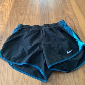 NWOT nike dri-fit shorts